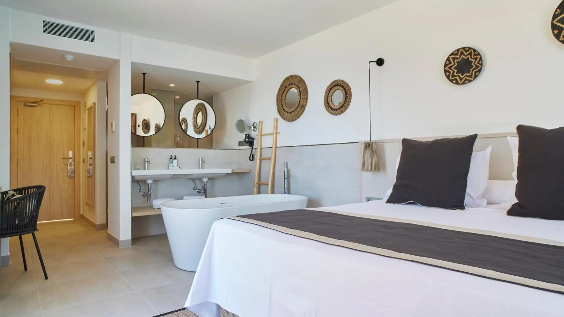 Invisa Hotel Club Cala Verde Playa DPlaya Des Figueral