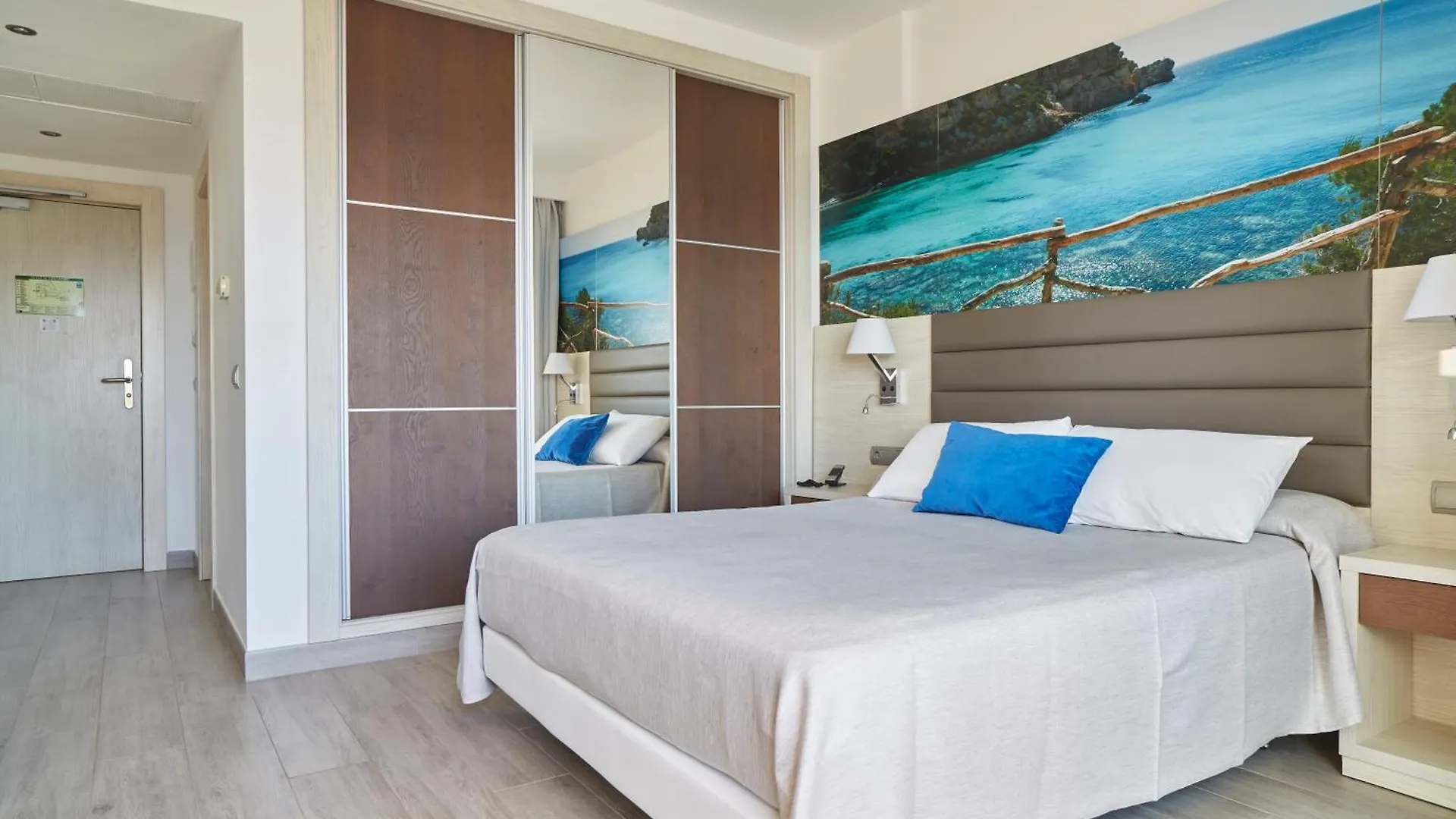 Invisa Hotel Club Cala Verde Playa DPlaya Des Figueral