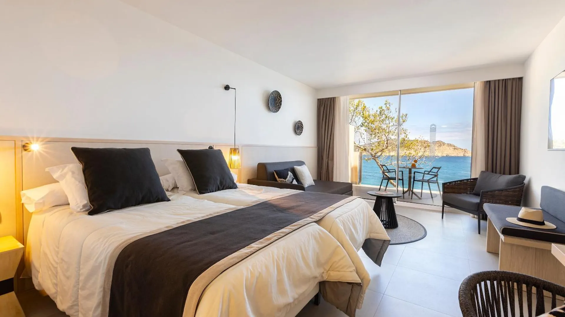 Invisa Hotel Club Cala Verde Playa DPlaya Des Figueral