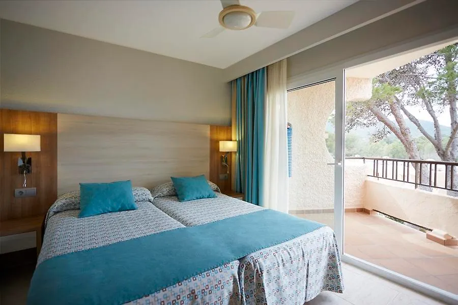 Invisa Hotel Club Cala Verde Es Figueral 4*,
