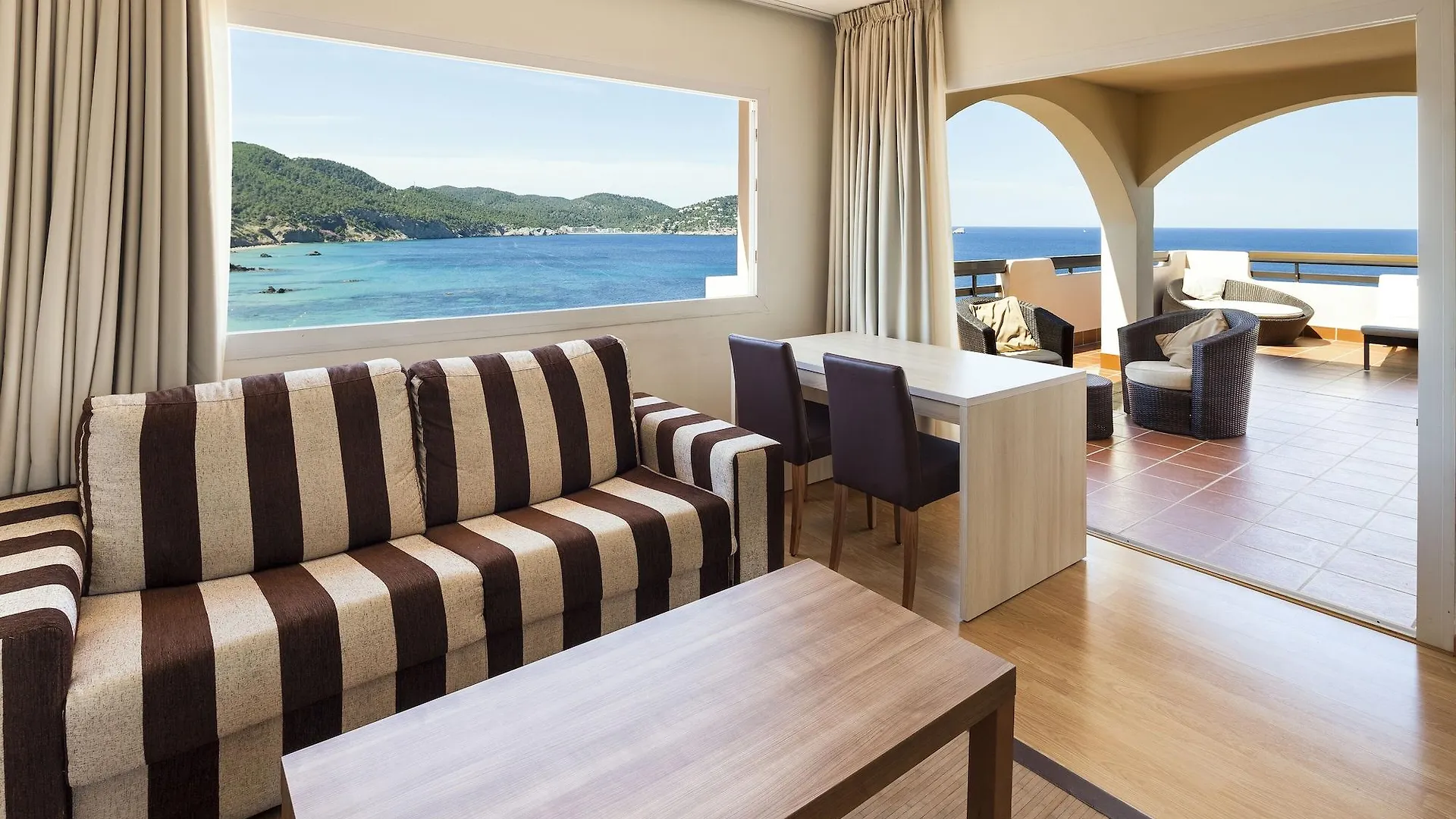 Invisa Hotel Club Cala Verde Playa DPlaya Des Figueral 4*,  إسبانيا